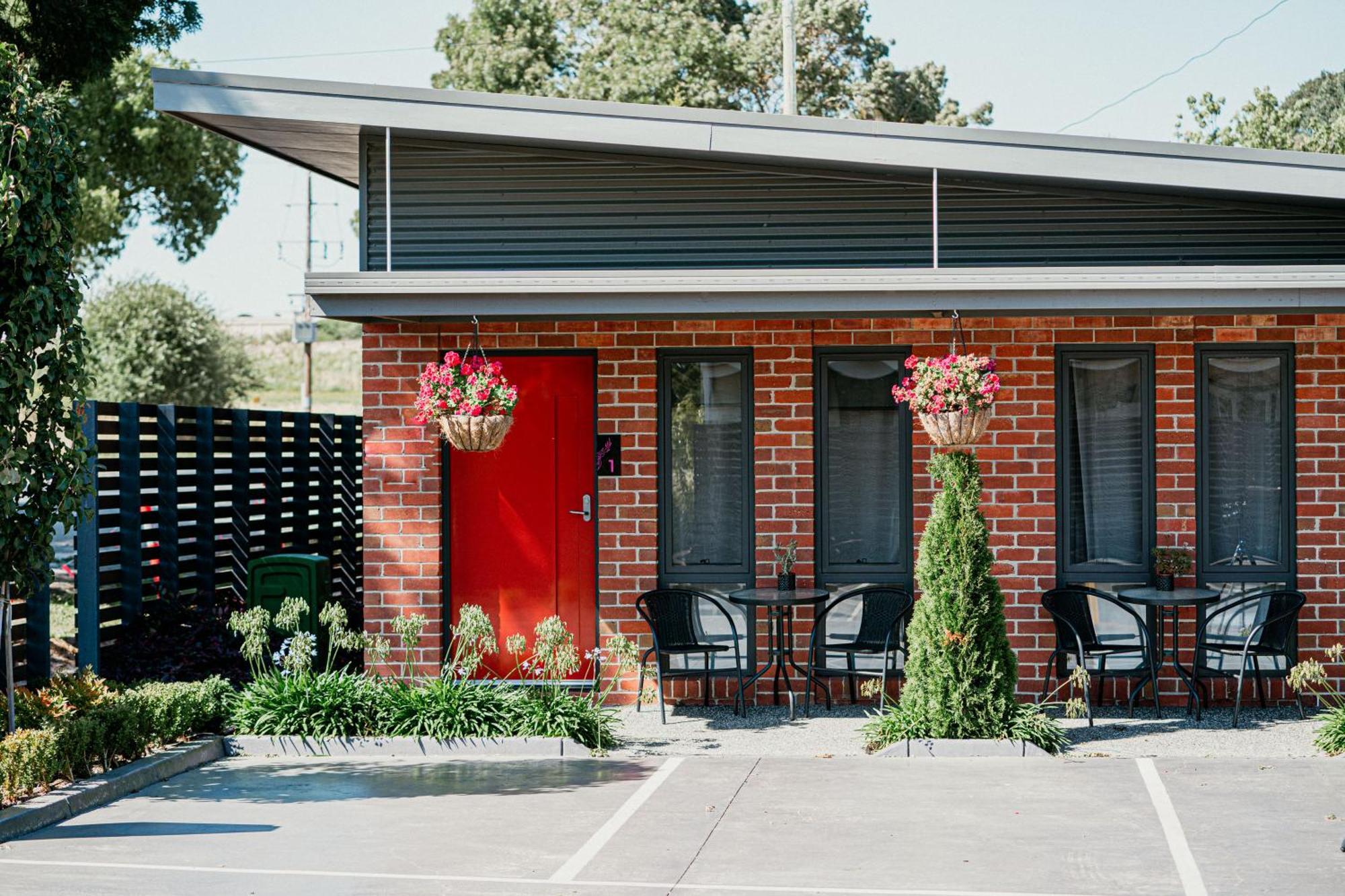 Daylesford Art Motel Zewnętrze zdjęcie The exterior of the motel