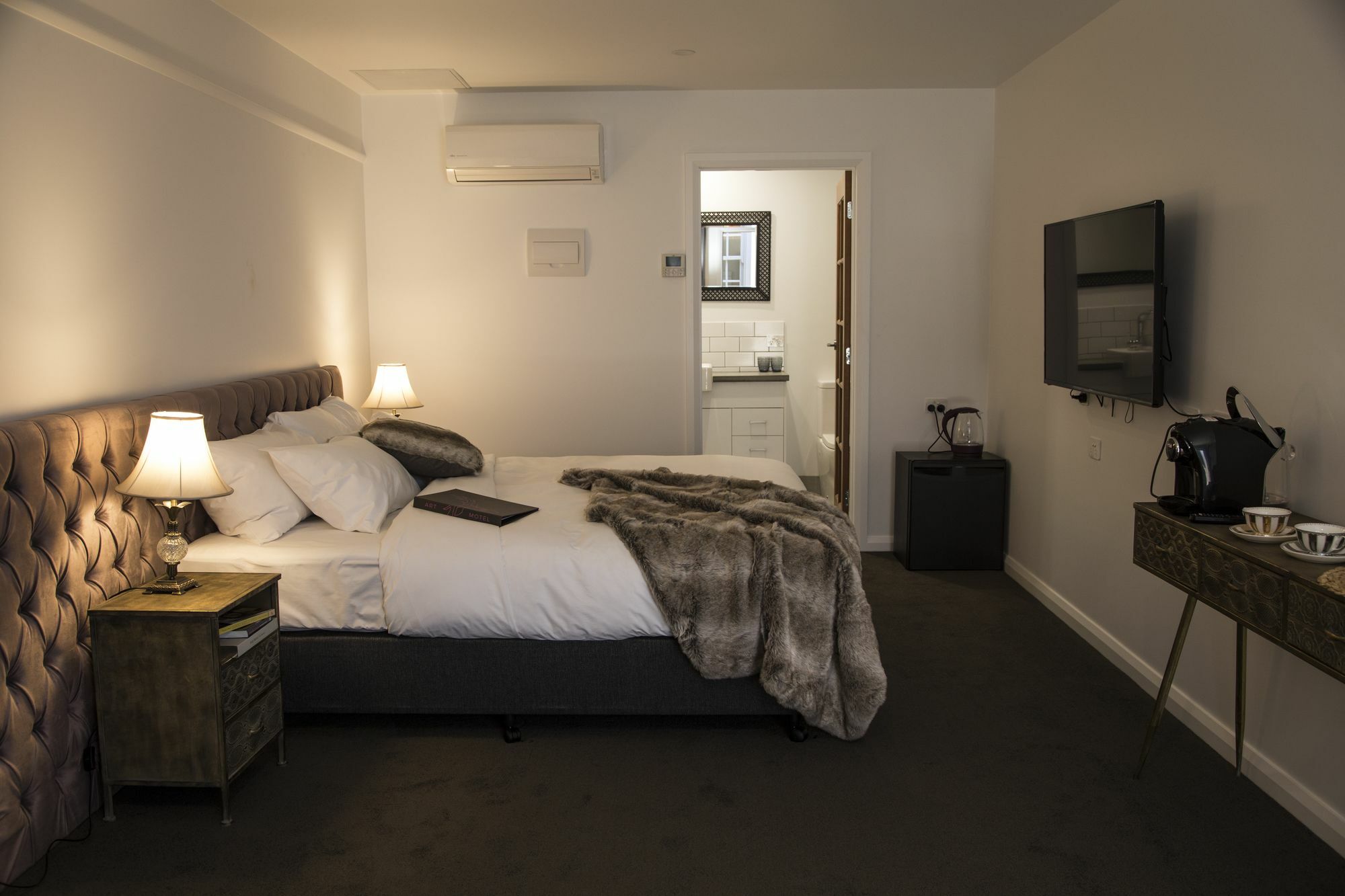 Daylesford Art Motel Zewnętrze zdjęcie A room at the hotel